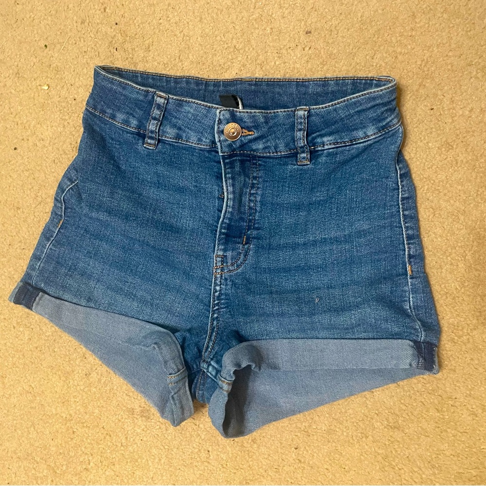 H&M divided high rise jean shorts blue Jean high waist mom jean shorts